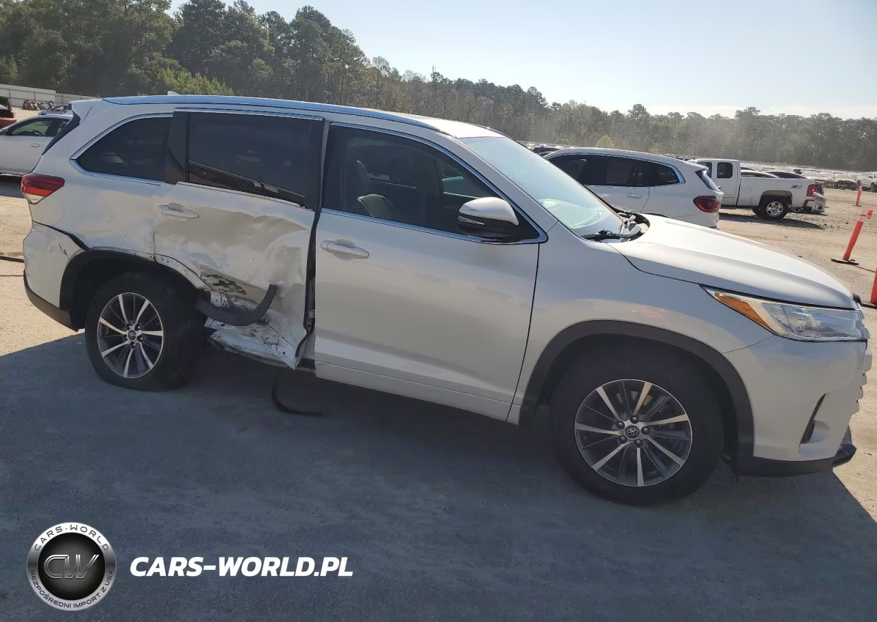 2018 Toyota Highlander Se VIN:5TDKZRFHXJS546528 - 4