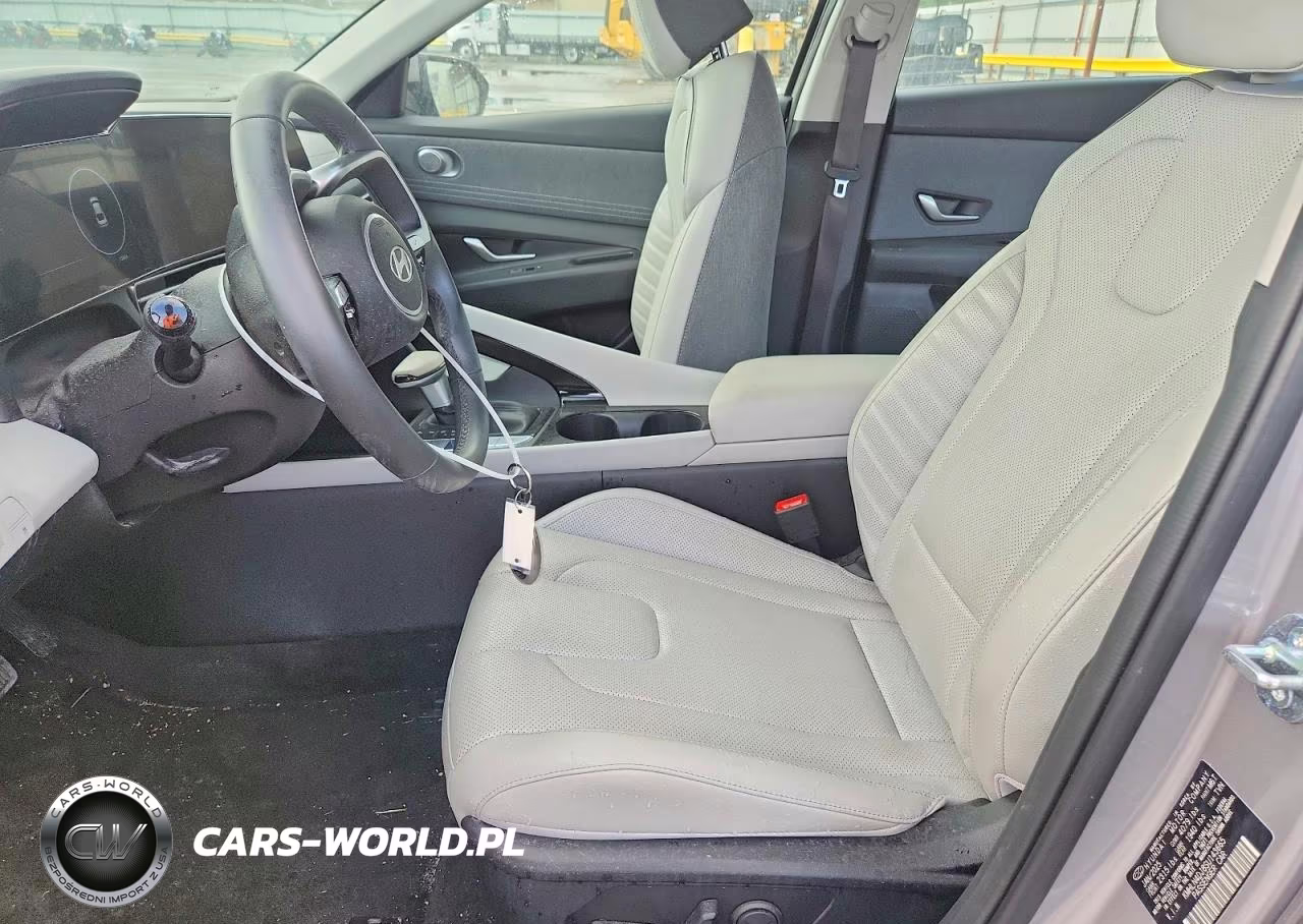 2025 Hyundai Elantra Limited VIN:KMHLN4DJ8SU143665 - 7