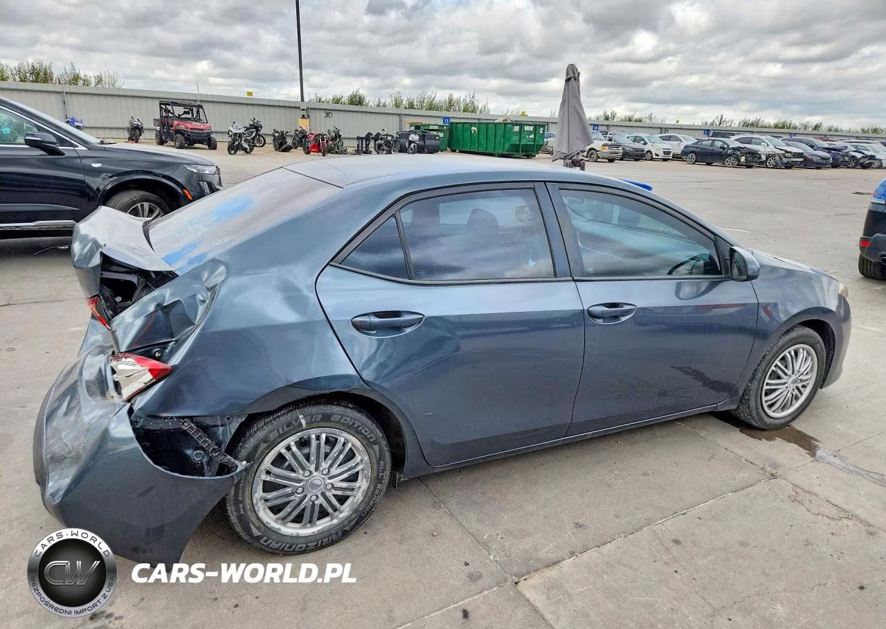 2018 Toyota Corolla Le VIN:2T1BURHE7JC967844 - 3