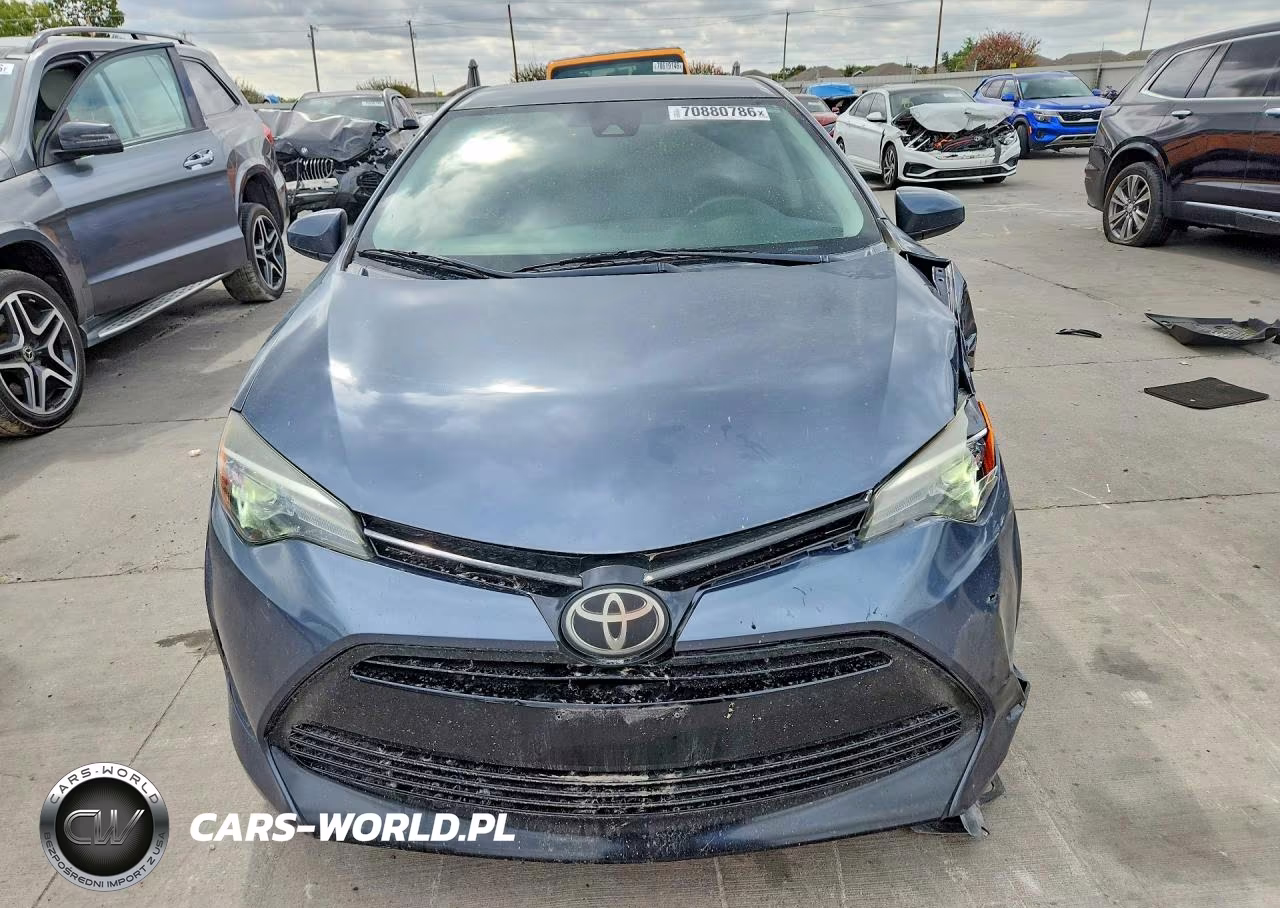 2018 Toyota Corolla Le VIN:2T1BURHE7JC967844 - 5