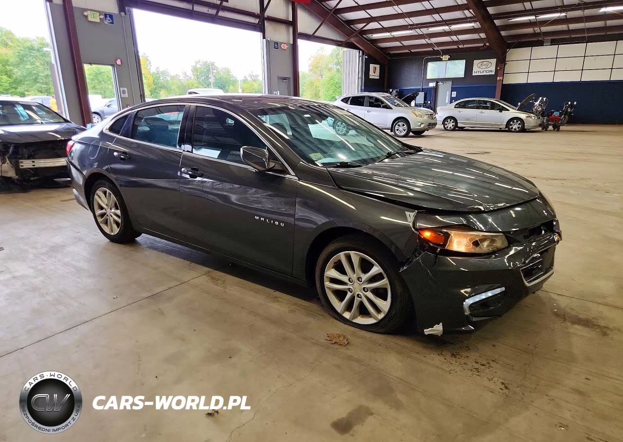 2018 Chevrolet Malibu Lt VIN:1G1ZD5ST7JF215849 - 4