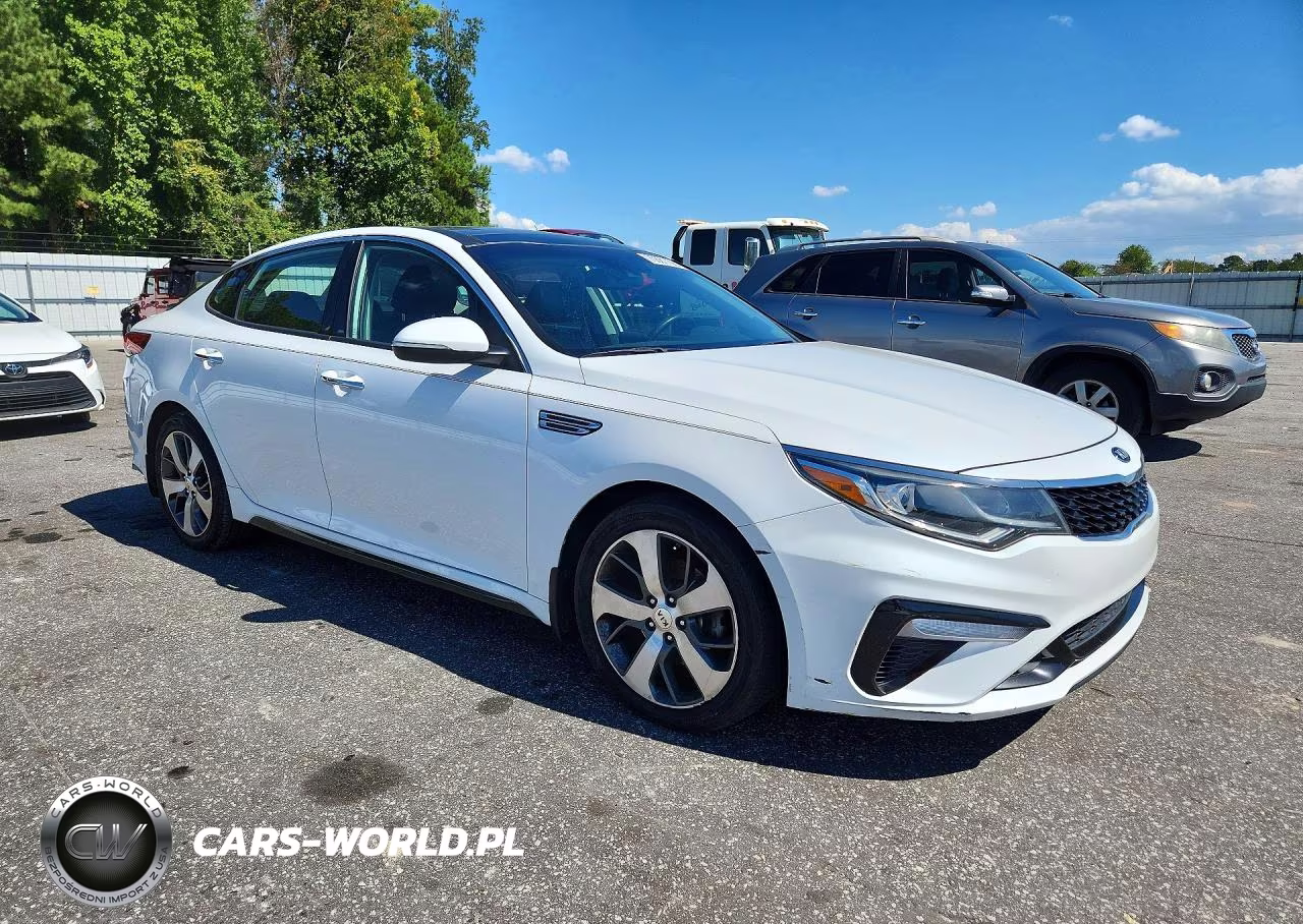 2019 Kia Optima S VIN:5XXGT4L3XKG372997 - 4
