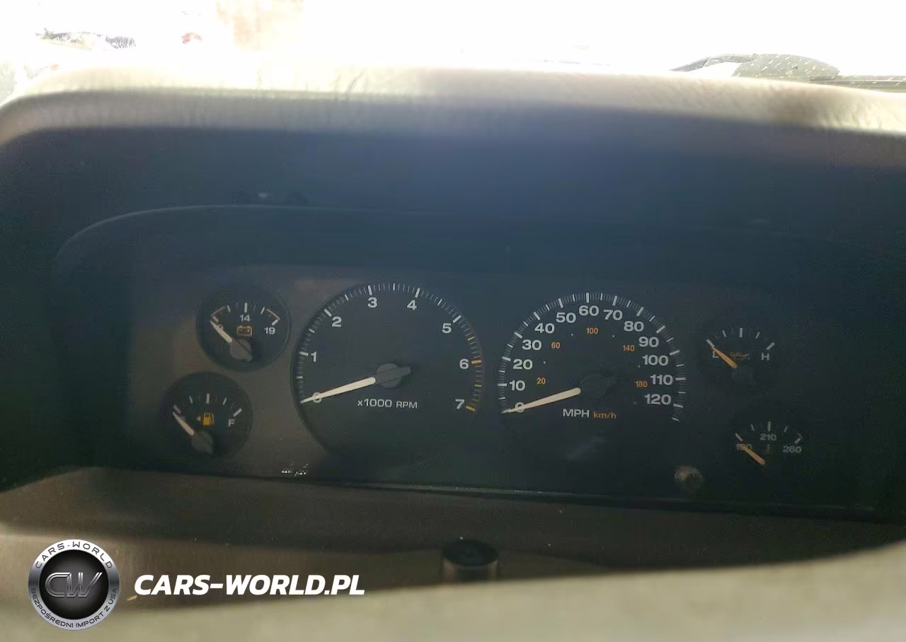 2004 Jeep Grand Cherokee Laredo VIN:1J4GW48S34C344947 - 9