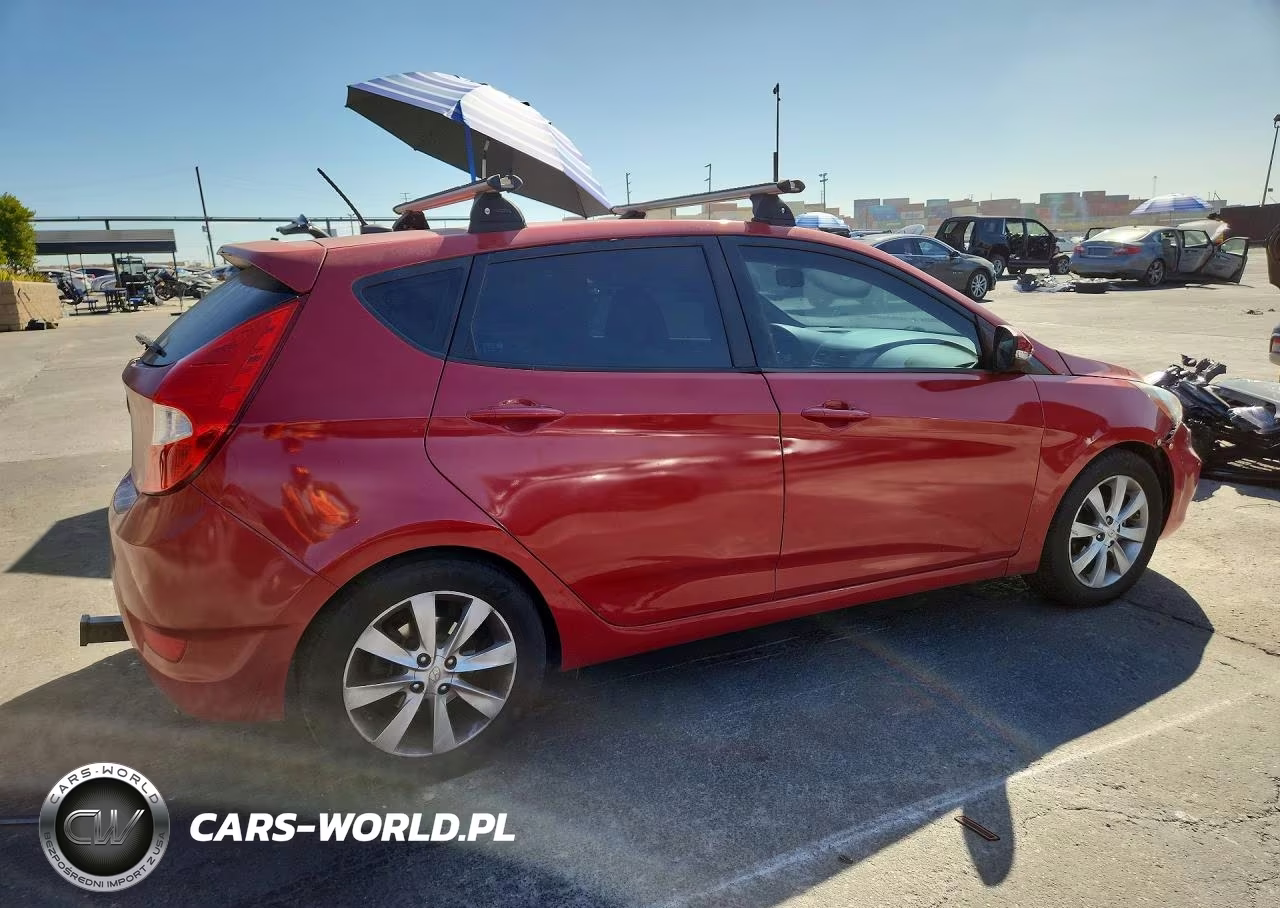 2013 Hyundai Accent Se VIN:KMHCU5AE7DU103158 - 3