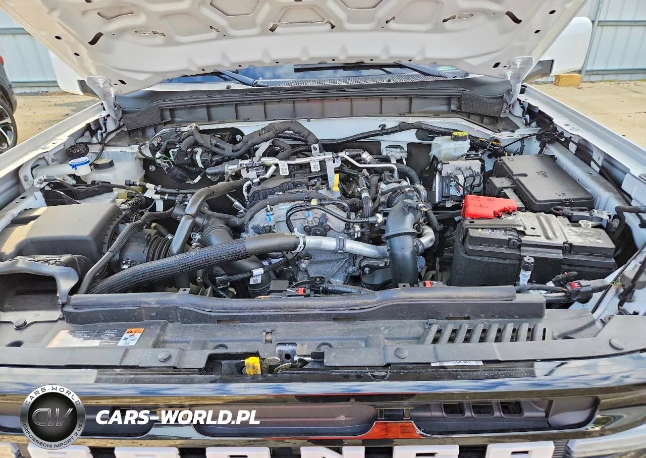 2025 Ford Bronco Outer Banks VIN:1FMDE8BH0SLB65807 - 11