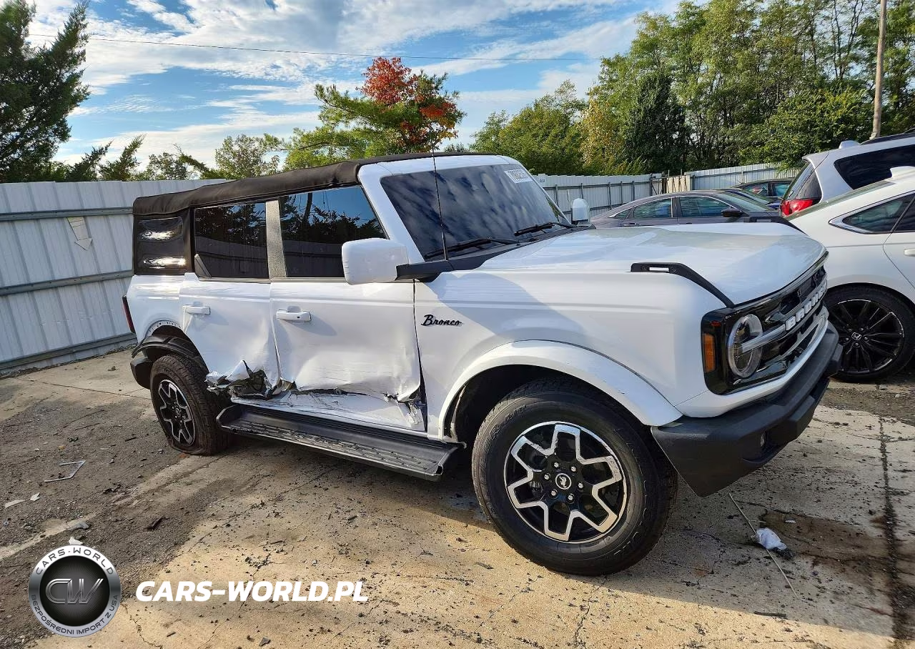 2025 Ford Bronco Outer Banks VIN:1FMDE8BH0SLB65807 - 4