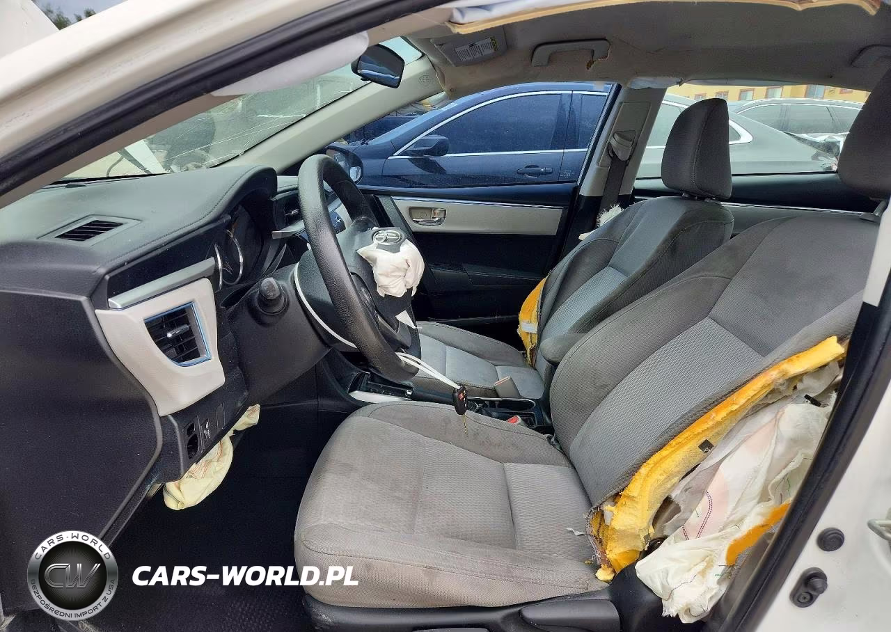 2015 Toyota Corolla Le VIN:5YFBURHE2FP358541 - 7