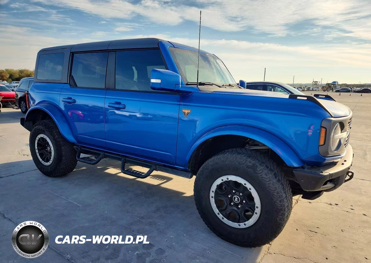 2023 Ford Bronco Base VIN:1FMEE5DP8PLB13484 - 4