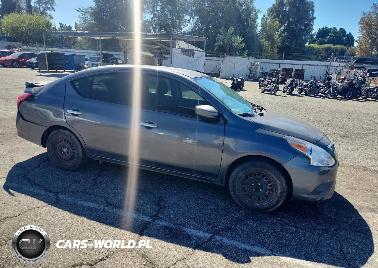 2018 Nissan Versa S VIN:3N1CN7AP6JL832484 - 4