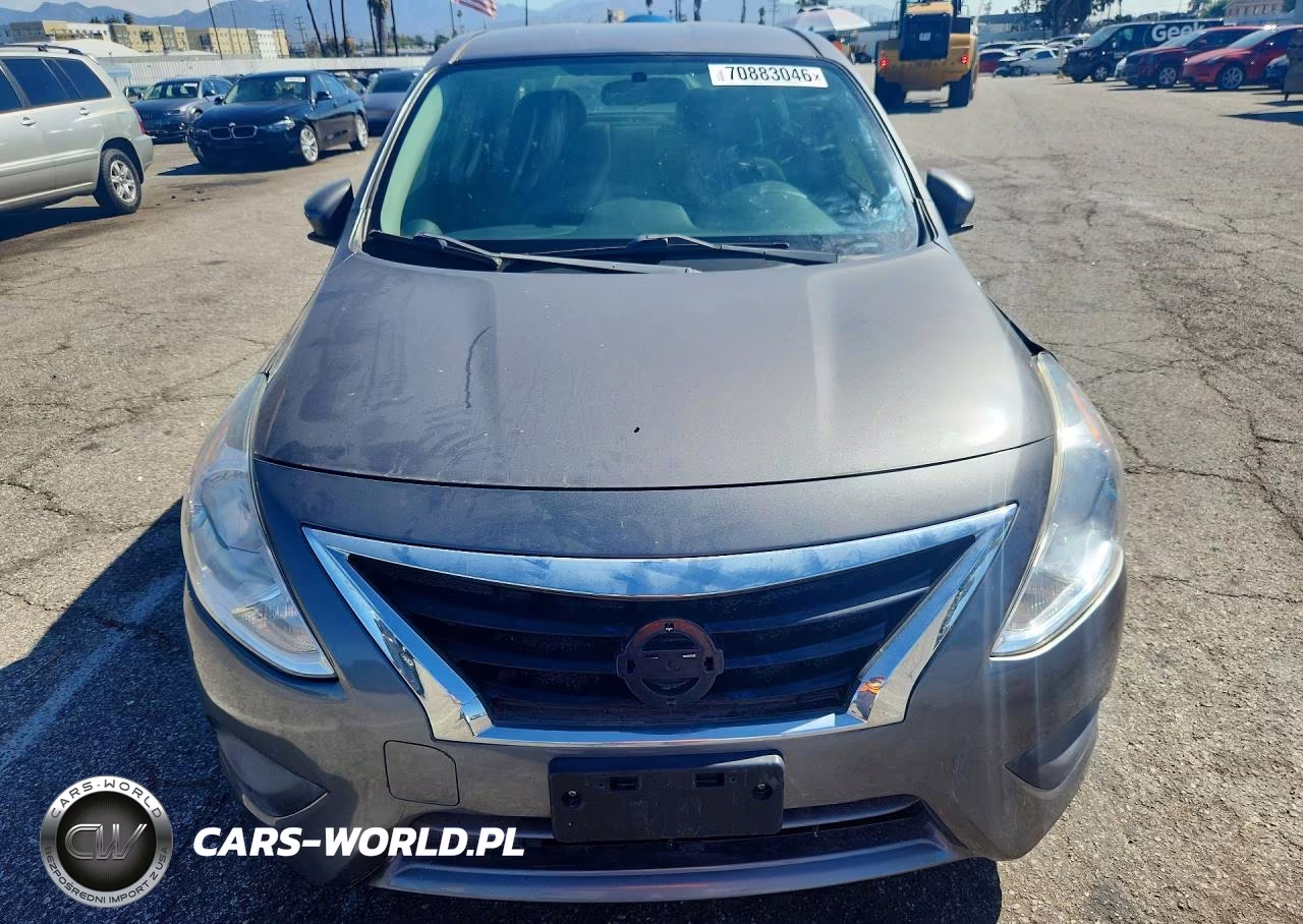 2018 Nissan Versa S VIN:3N1CN7AP6JL832484 - 5