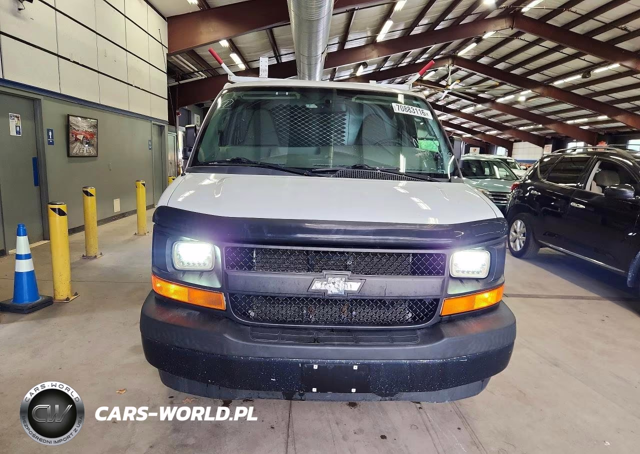 2017 Chevrolet Express G2500 VIN:1GCWGAFF3H1337078 - 5