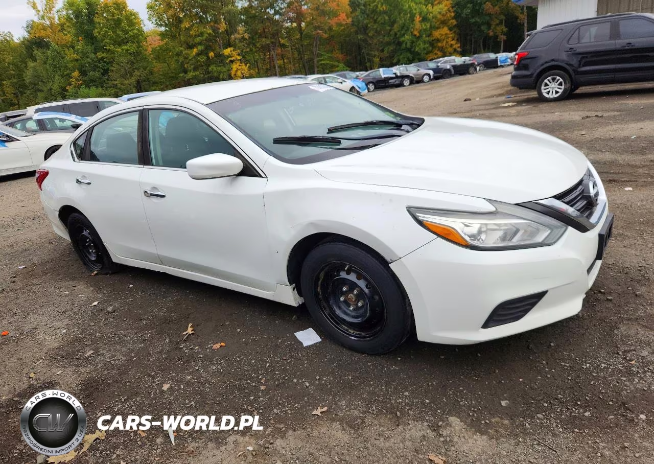 2017 Nissan Altima 2.5 VIN:1N4AL3AP2HN329196 - 4