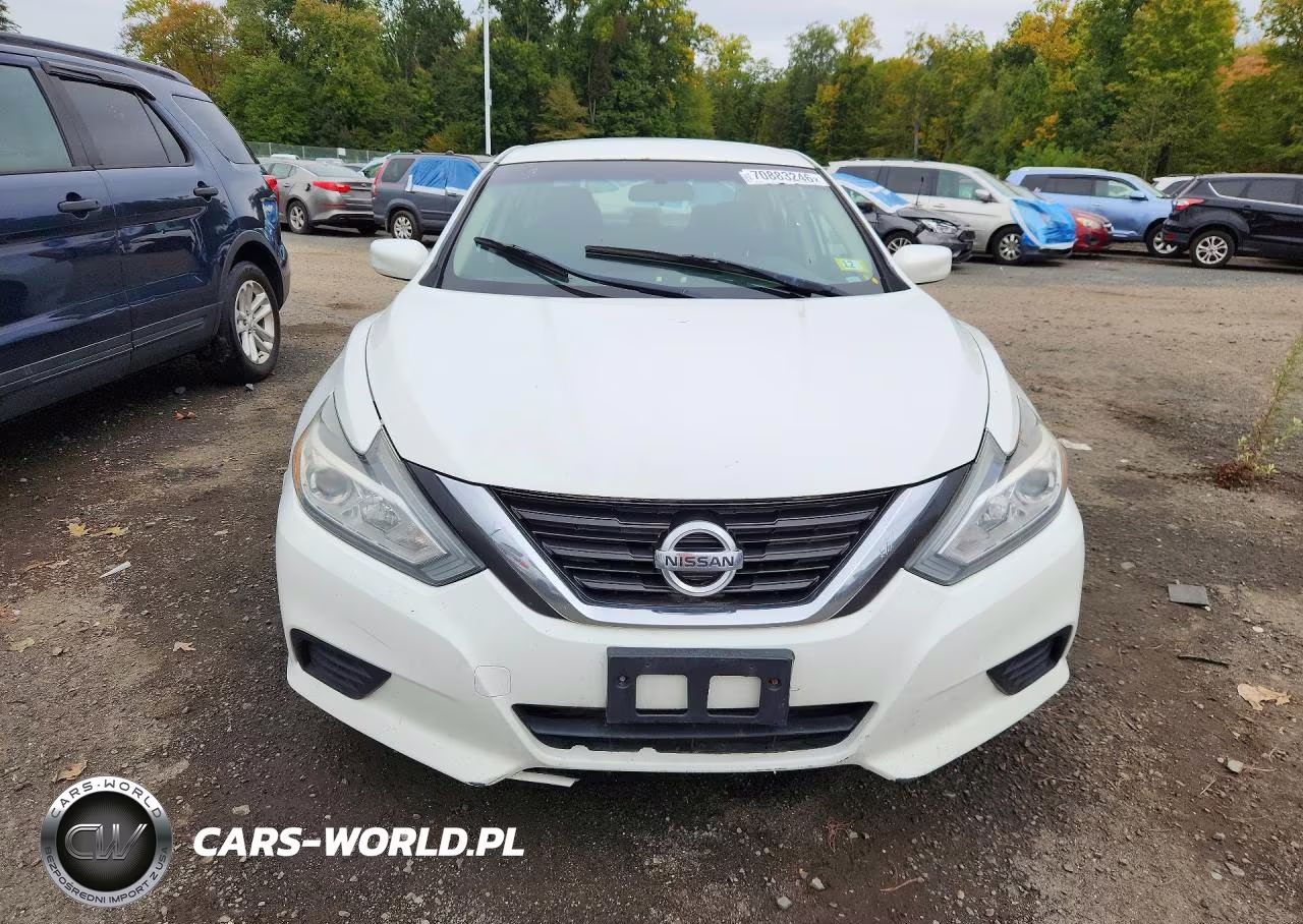2017 Nissan Altima 2.5 VIN:1N4AL3AP2HN329196 - 5
