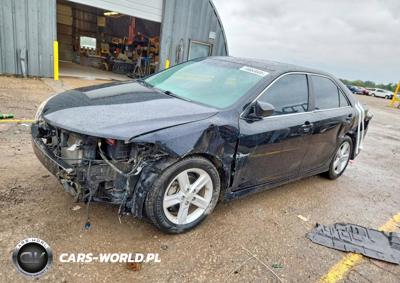 2013 Toyota Camry Se – zdjęcie 1 z 13
