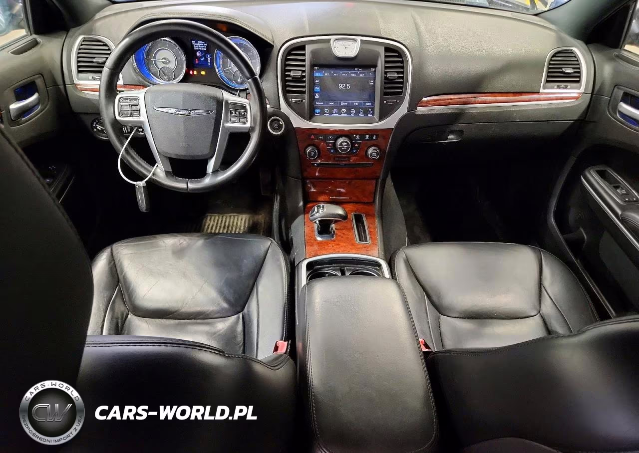 2013 Chrysler 300 VIN:2C3CCARG6DH568589 - 8