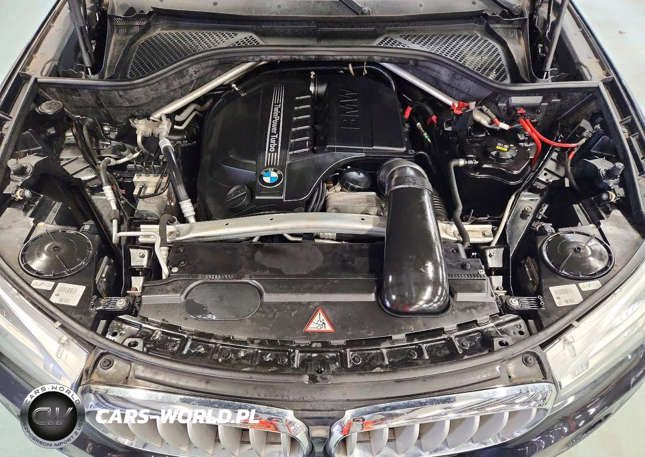 2015 BMW X5 xDrive35I VIN:5UXKR0C5XF0P00475 - 12