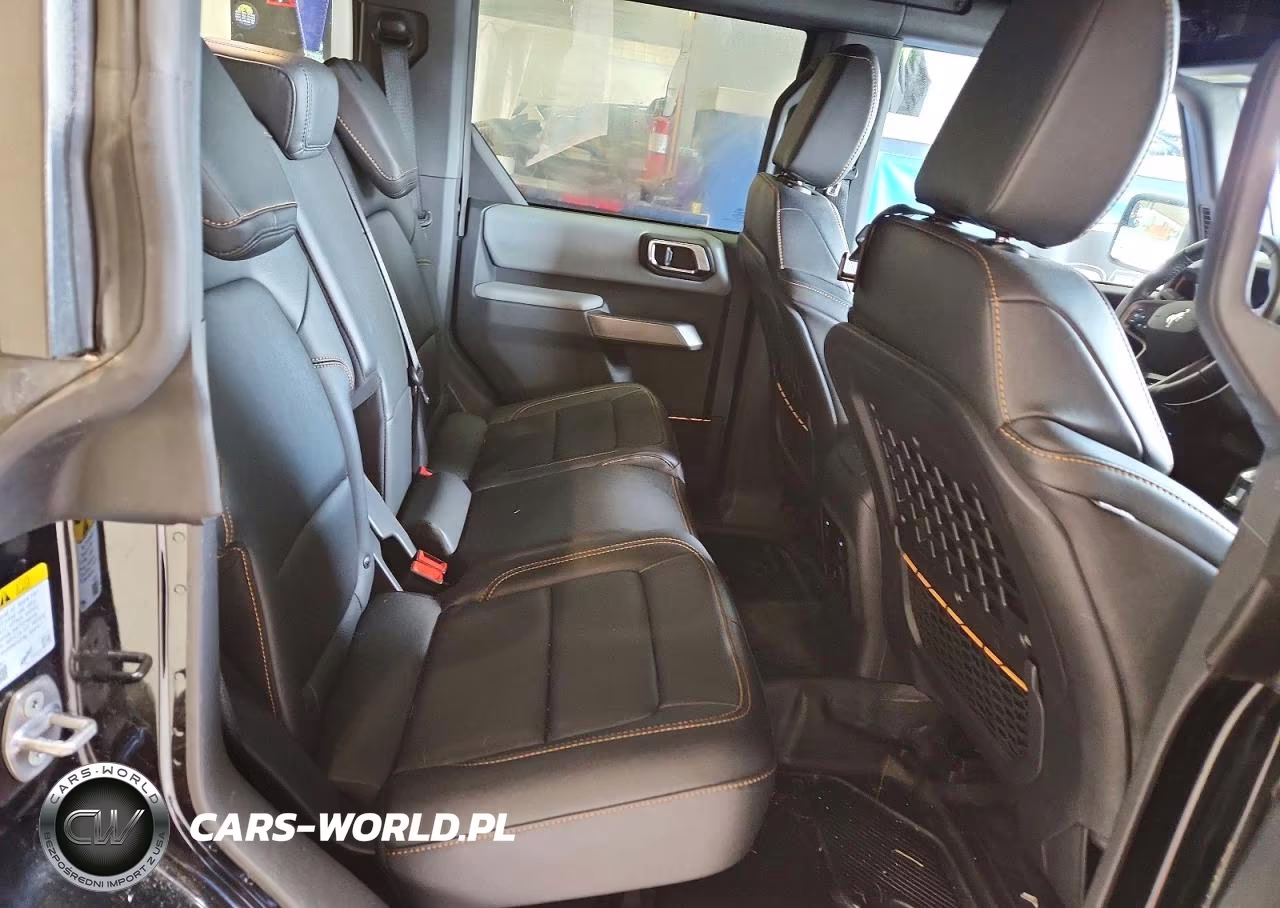 2023 Ford Bronco Base VIN:1FMEE5DP0PLB20140 - 10