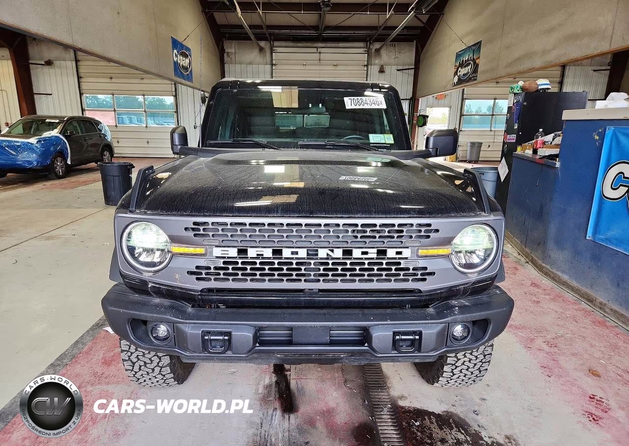 2023 Ford Bronco Base VIN:1FMEE5DP0PLB20140 - 5