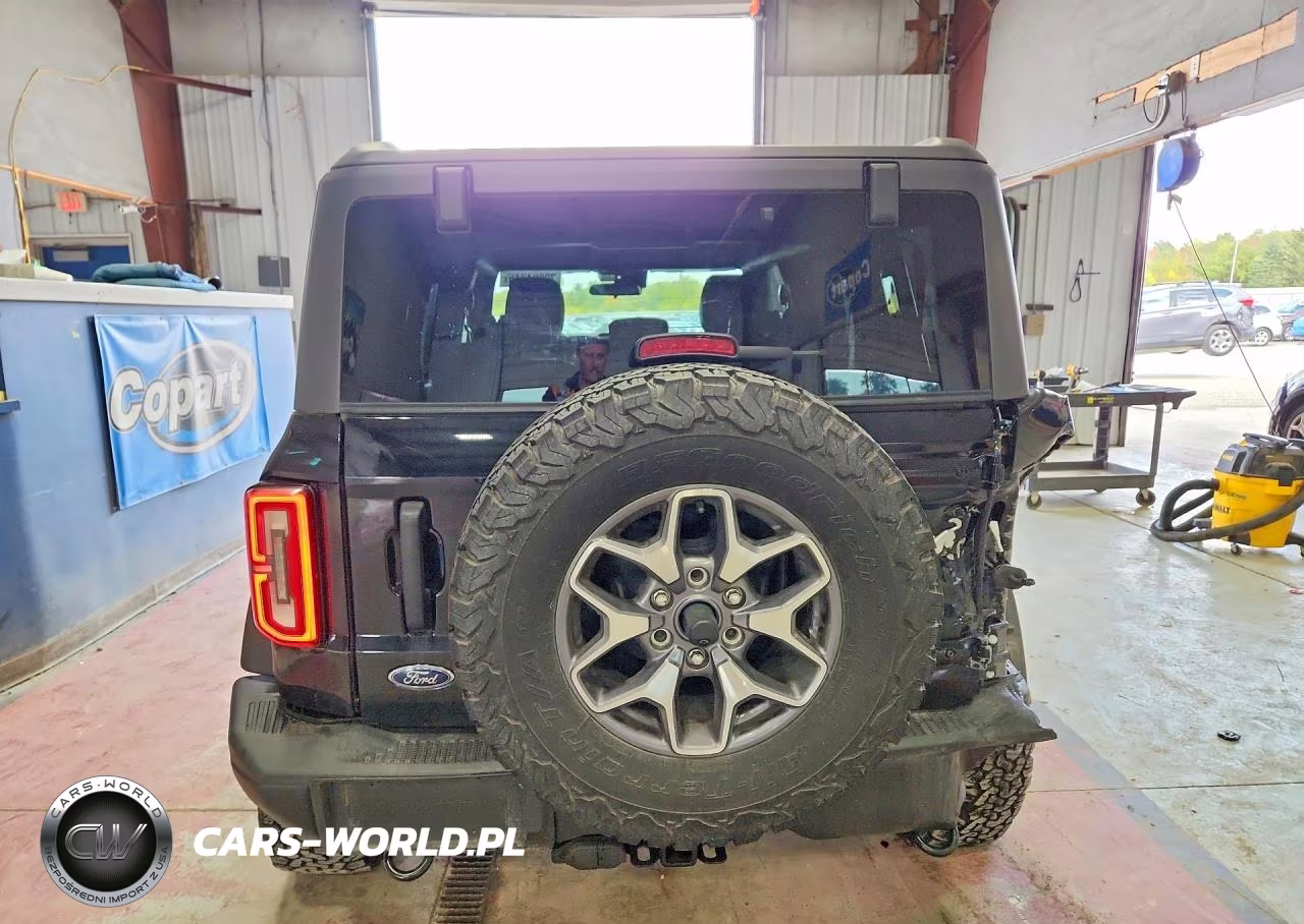 2023 Ford Bronco Base VIN:1FMEE5DP0PLB20140 - 6