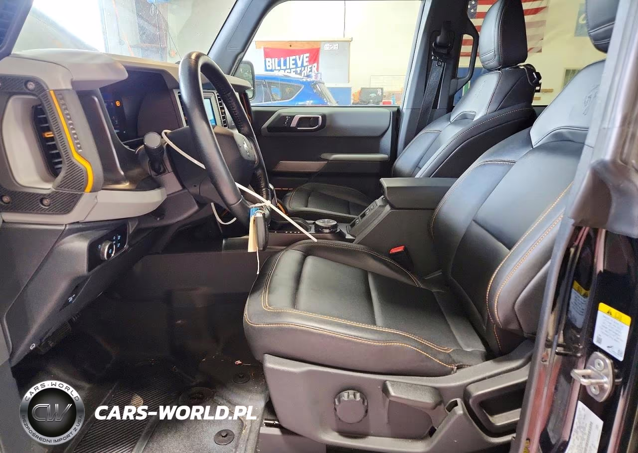 2023 Ford Bronco Base VIN:1FMEE5DP0PLB20140 - 7