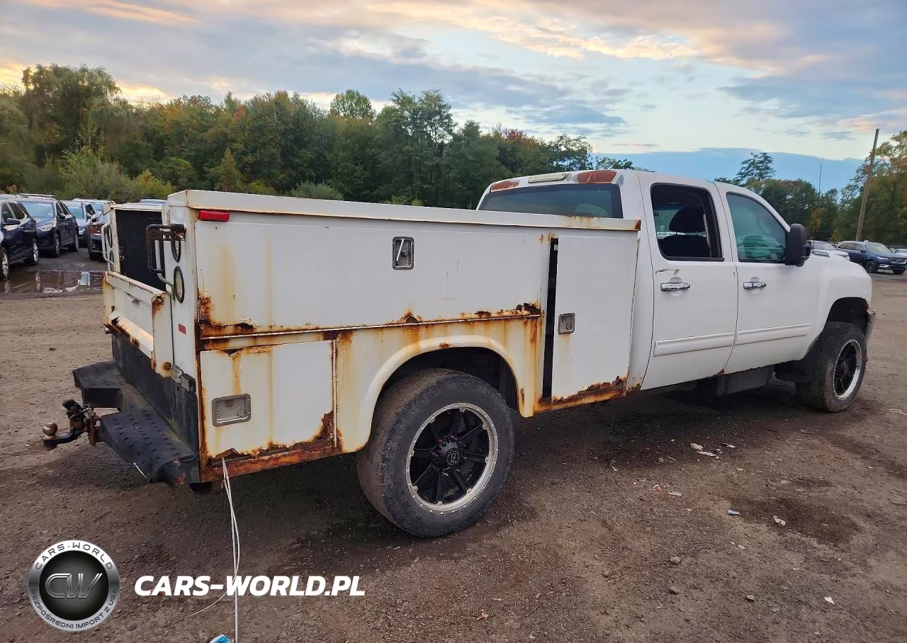 2011 Chevrolet Silverado K3500 Lt VIN:1GB4K0CL5BF185409 - 3