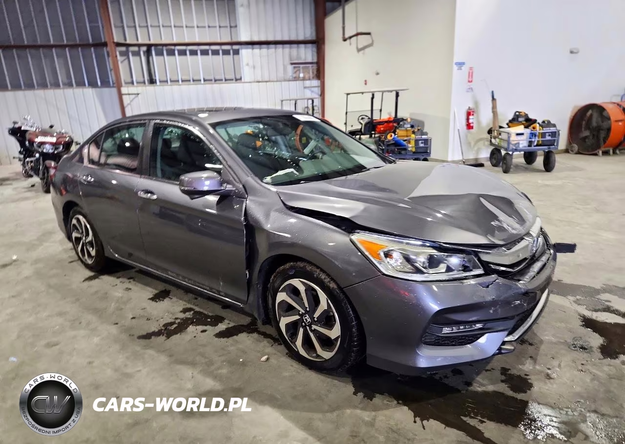 2017 Honda Accord Ex VIN:1HGCR2F7XHA133195 - 4