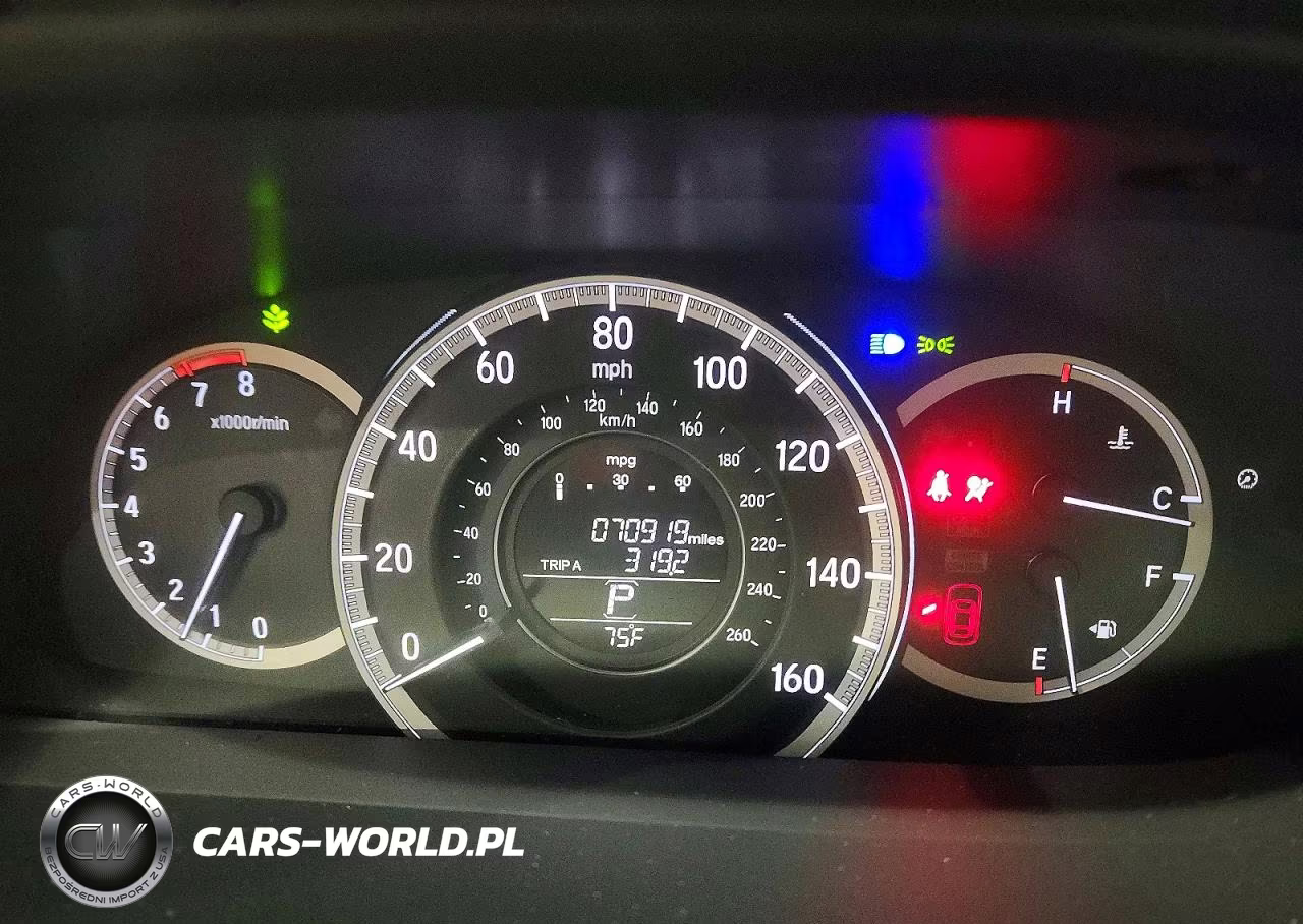 2017 Honda Accord Ex VIN:1HGCR2F7XHA133195 - 9