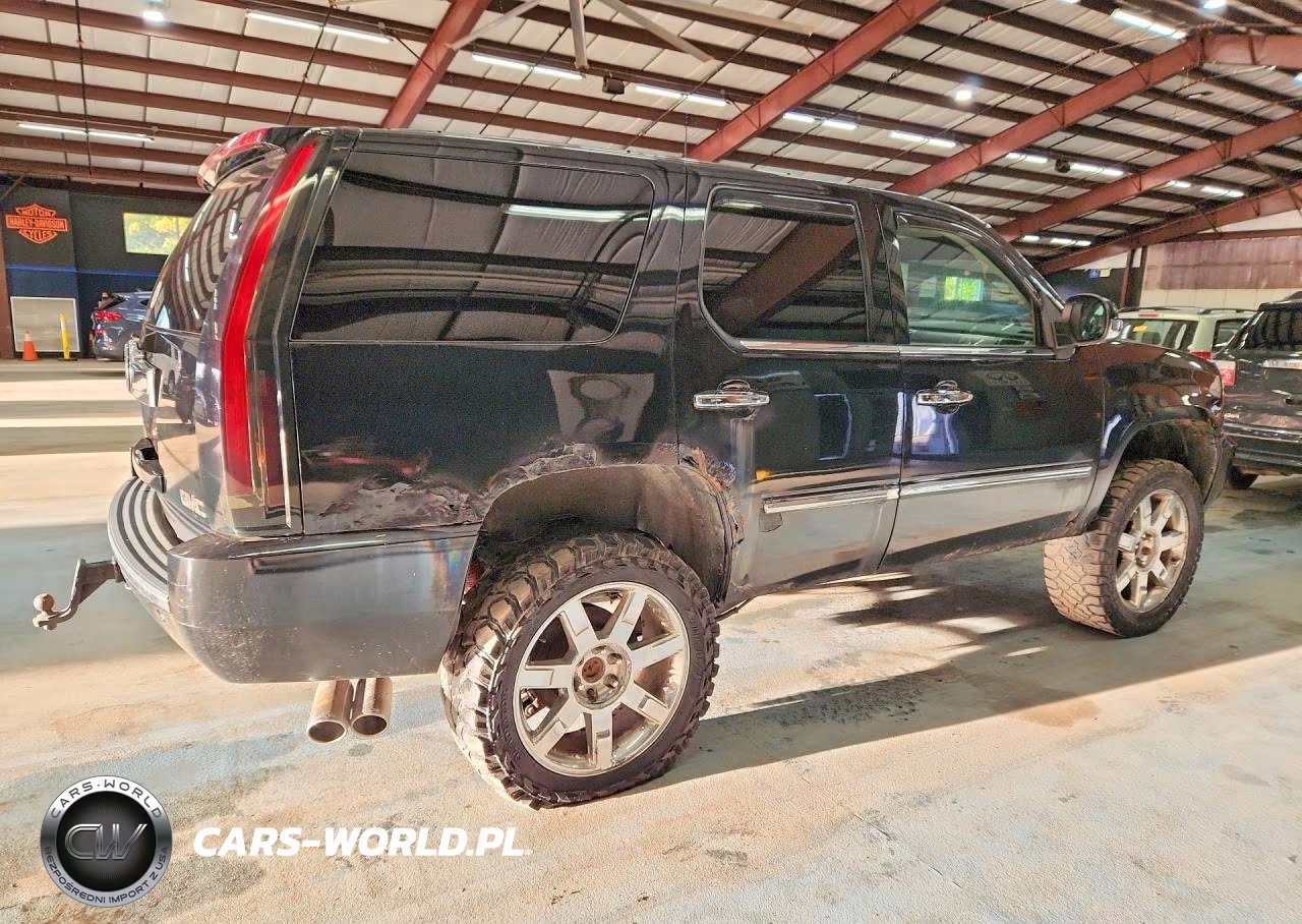 2007 Cadillac Escalade Luxury VIN:1GYFK63887R195872 - 3
