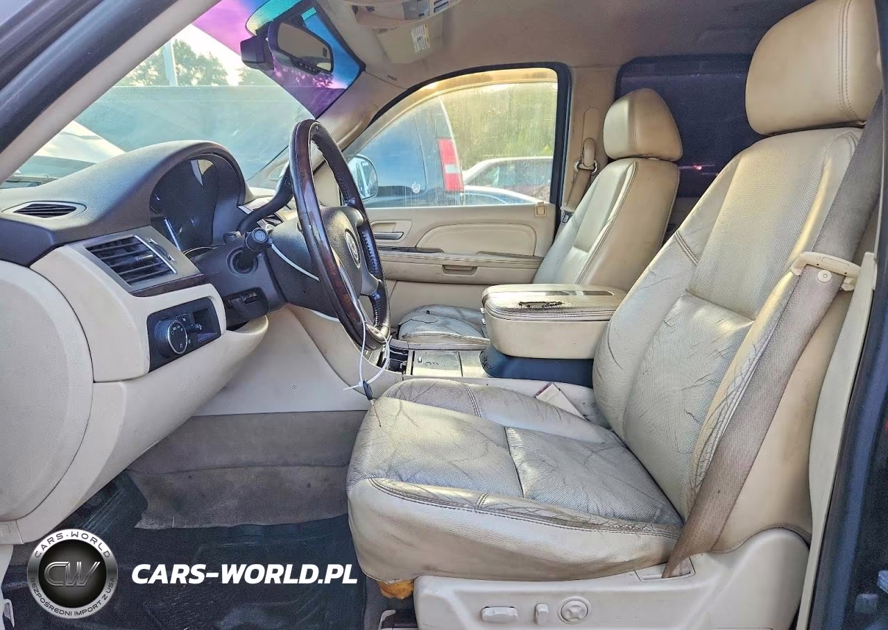 2007 Cadillac Escalade Luxury VIN:1GYFK63887R195872 - 7