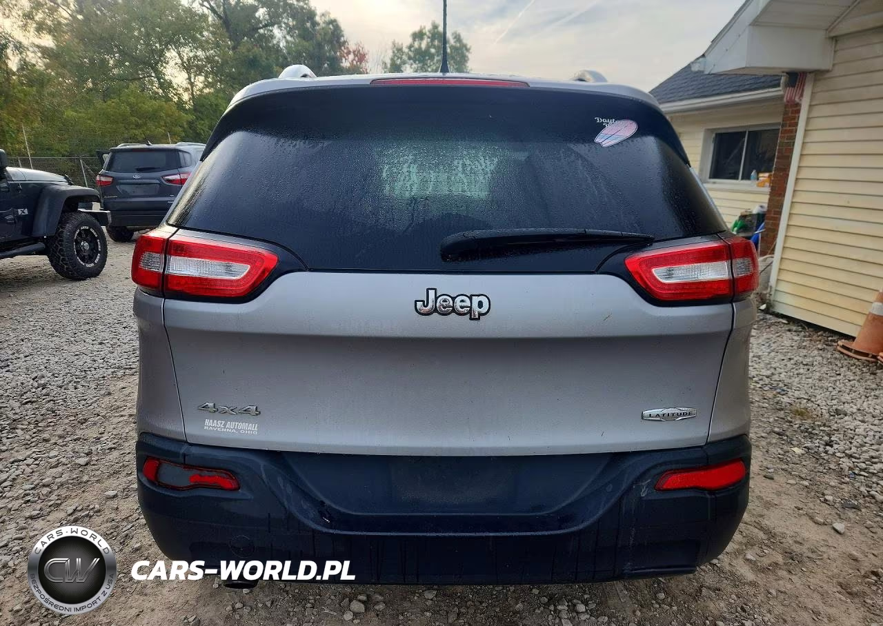 2014 Jeep Cherokee Latitude VIN:1C4PJMCB8EW270078 - 6