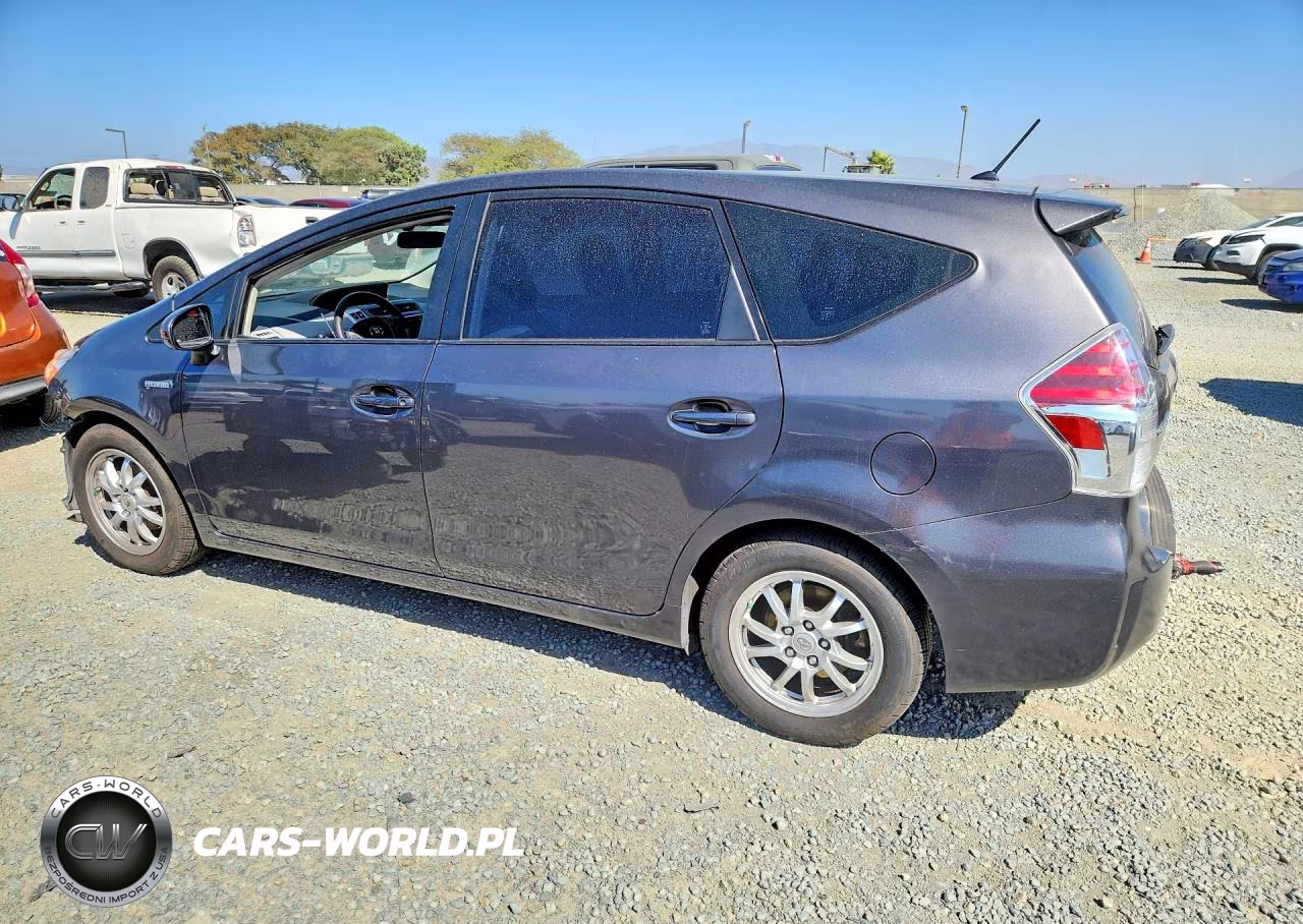 2015 Toyota Prius V Two VIN:JTDZN3EU0FJ038689 - 2