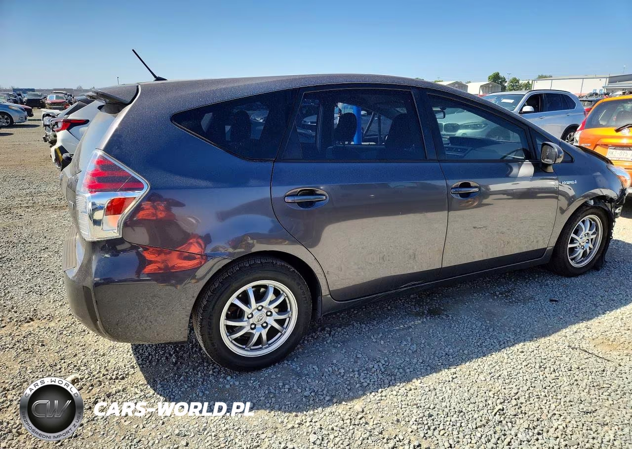 2015 Toyota Prius V Two VIN:JTDZN3EU0FJ038689 - 3