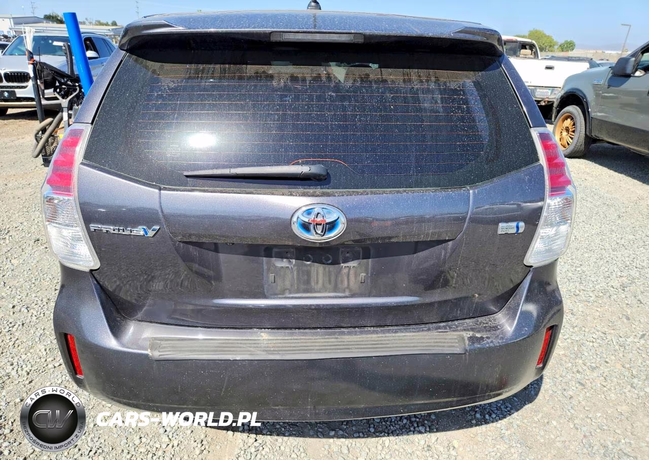 2015 Toyota Prius V Two VIN:JTDZN3EU0FJ038689 - 6