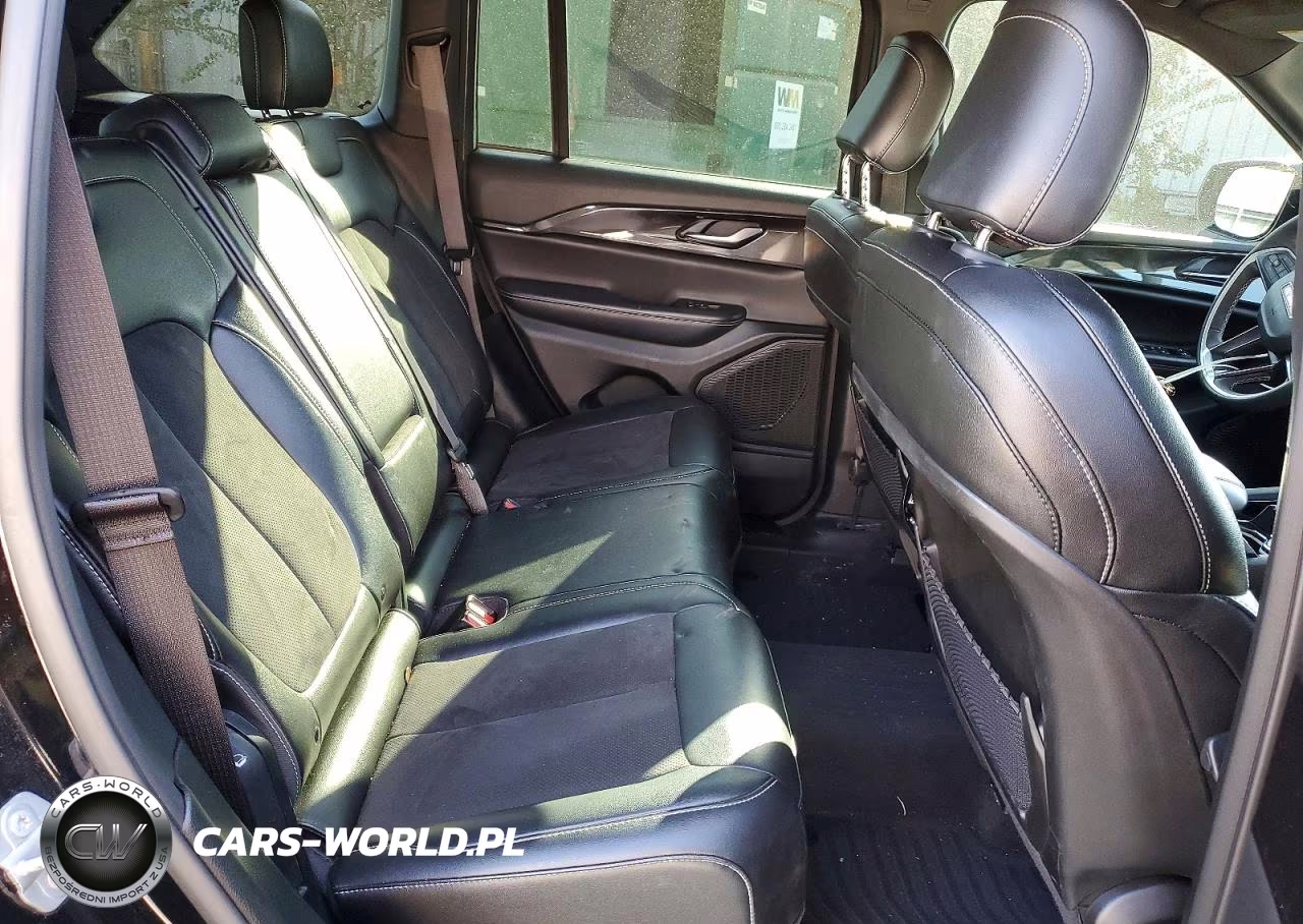 2023 Jeep Grand Cherokee Laredo VIN:1C4RJHAG4PC517468 - 11