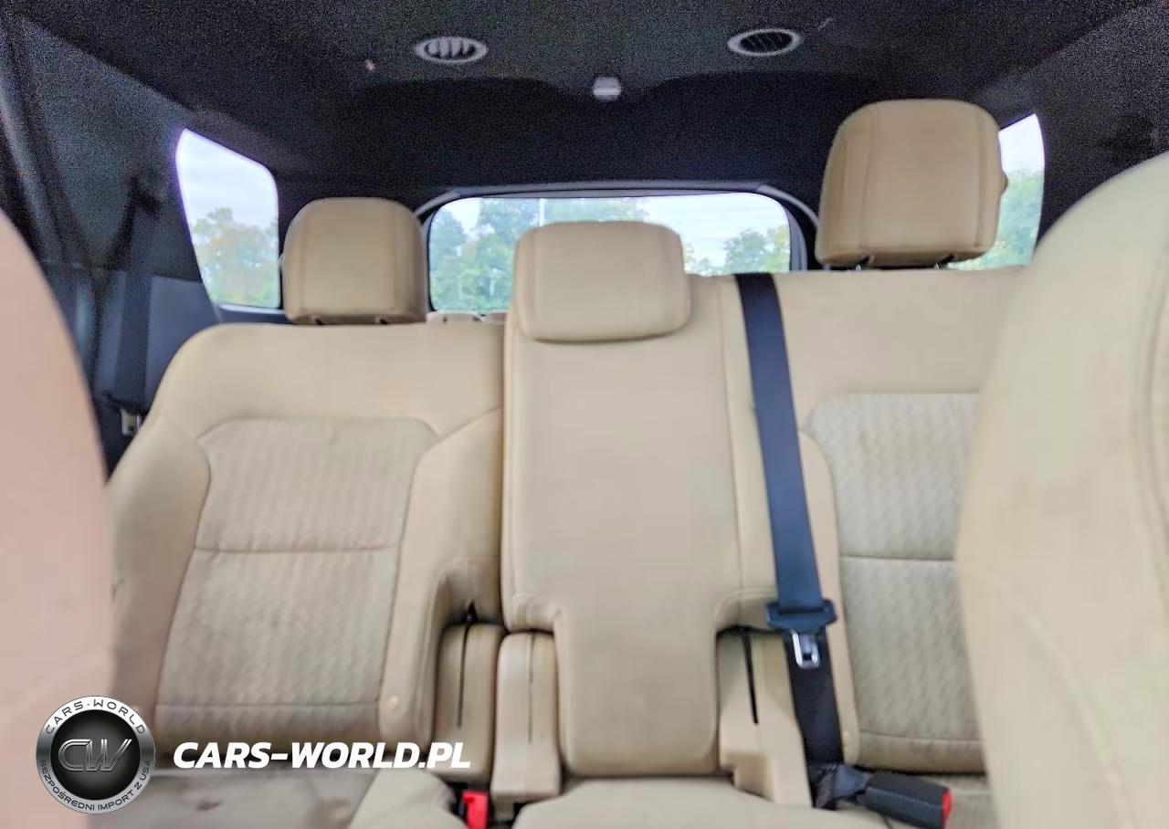 2016 Ford Explorer VIN:1FM5K8B80GGB00131 - 10