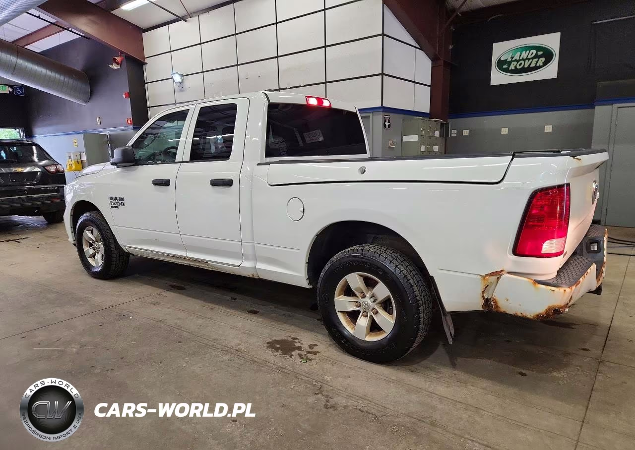 2019 Ram 1500 Classic Tradesman VIN:1C6RR7FG5KS519117 - 2