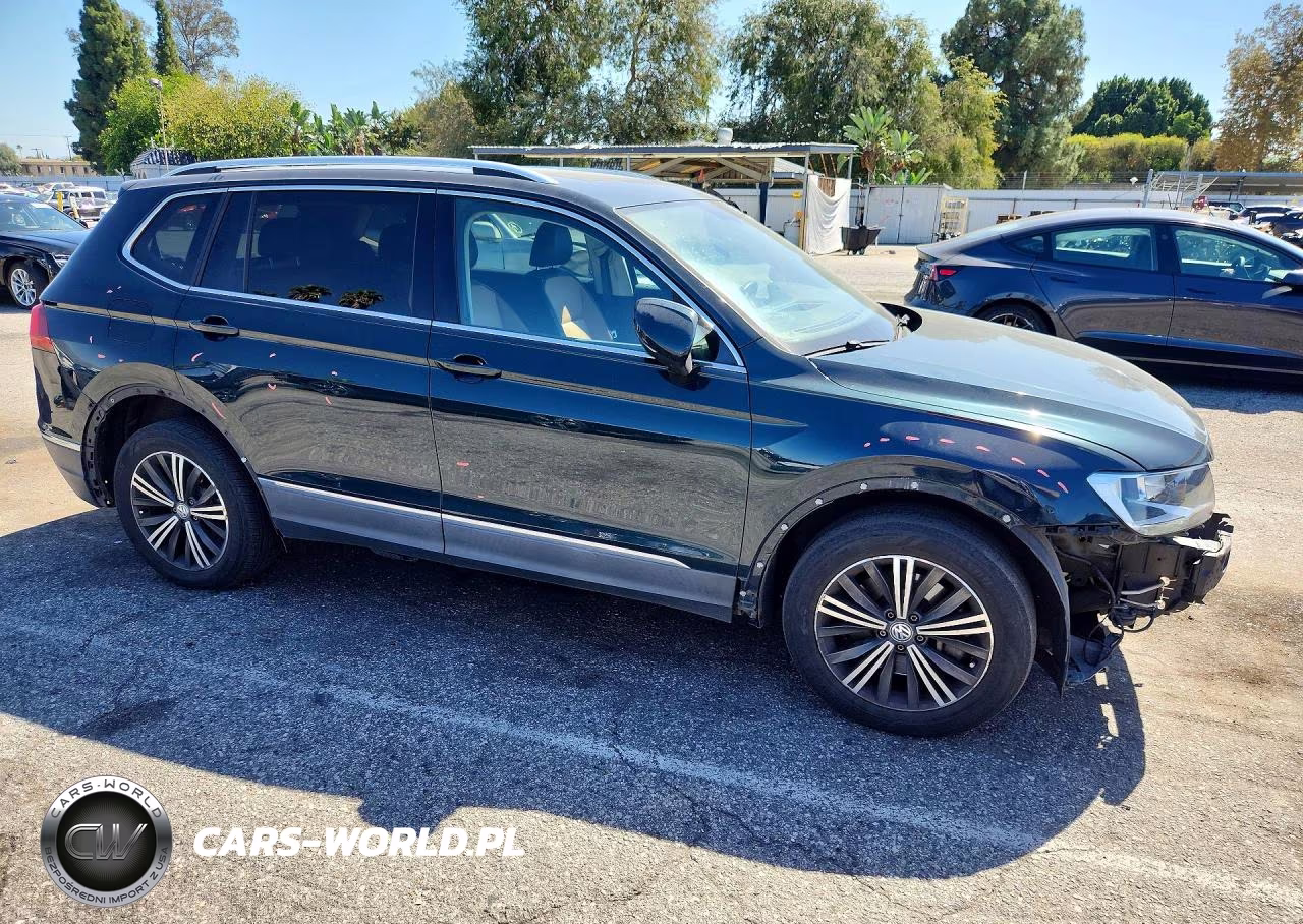 2018 Volkswagen Tiguan Se VIN:3VV2B7AX7JM162943 - 4