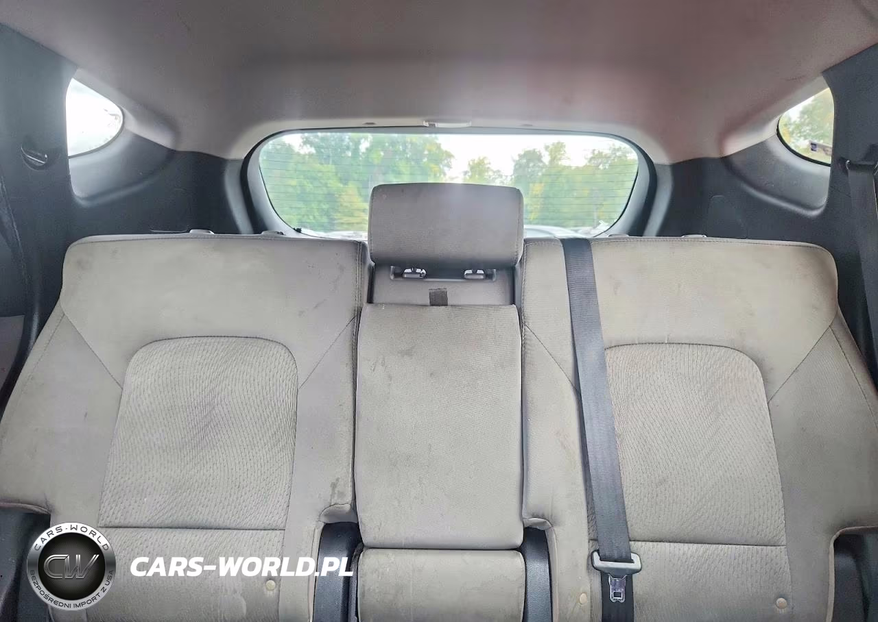 2016 Hyundai Santa Fe Sport 2.4L VIN:5XYZUDLB9GG357441 - 10