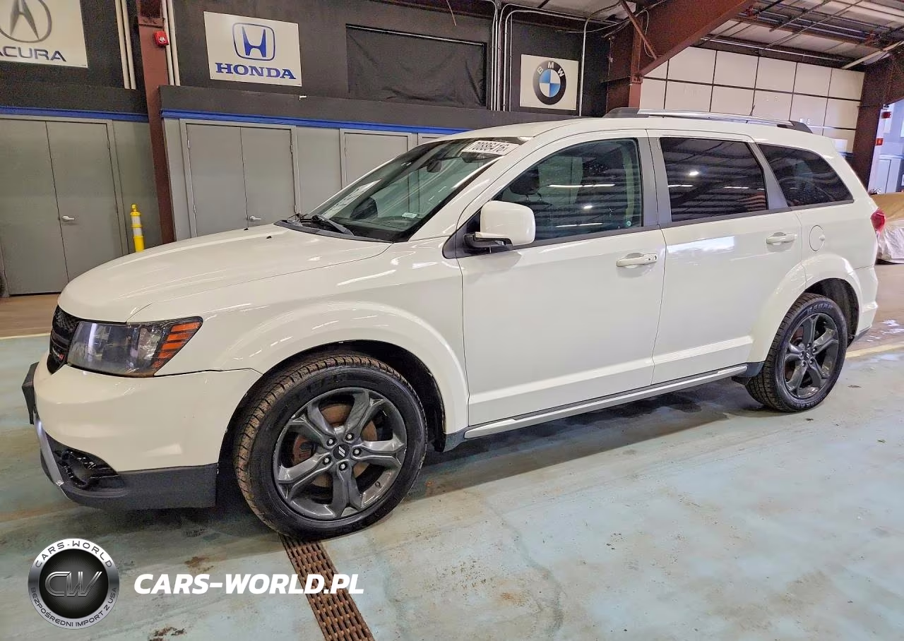 2018 Dodge Journey Crossroad VIN:3C4PDCGG0JT378587 - 1
