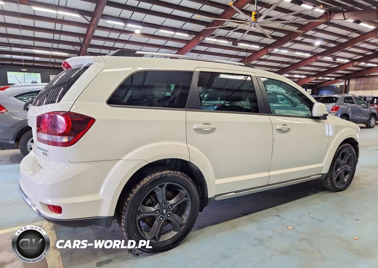 2018 Dodge Journey Crossroad VIN:3C4PDCGG0JT378587 - 3