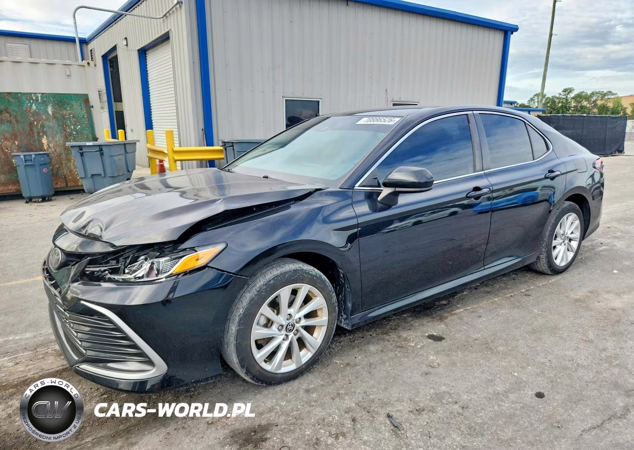 2021 Toyota Camry Le