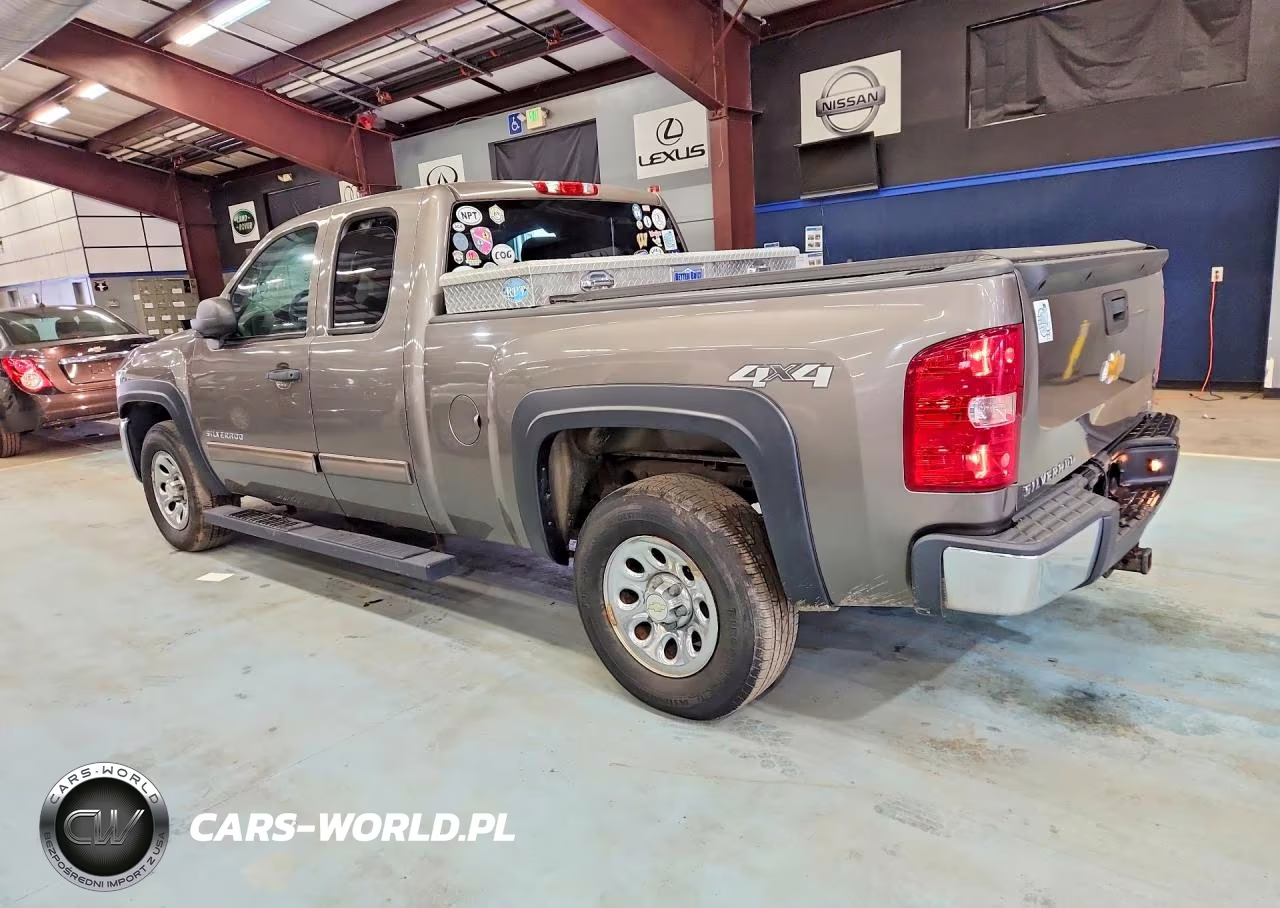 2013 Chevrolet Silverado K1500 Ls VIN:1GCRKREA2DZ108984 - 2