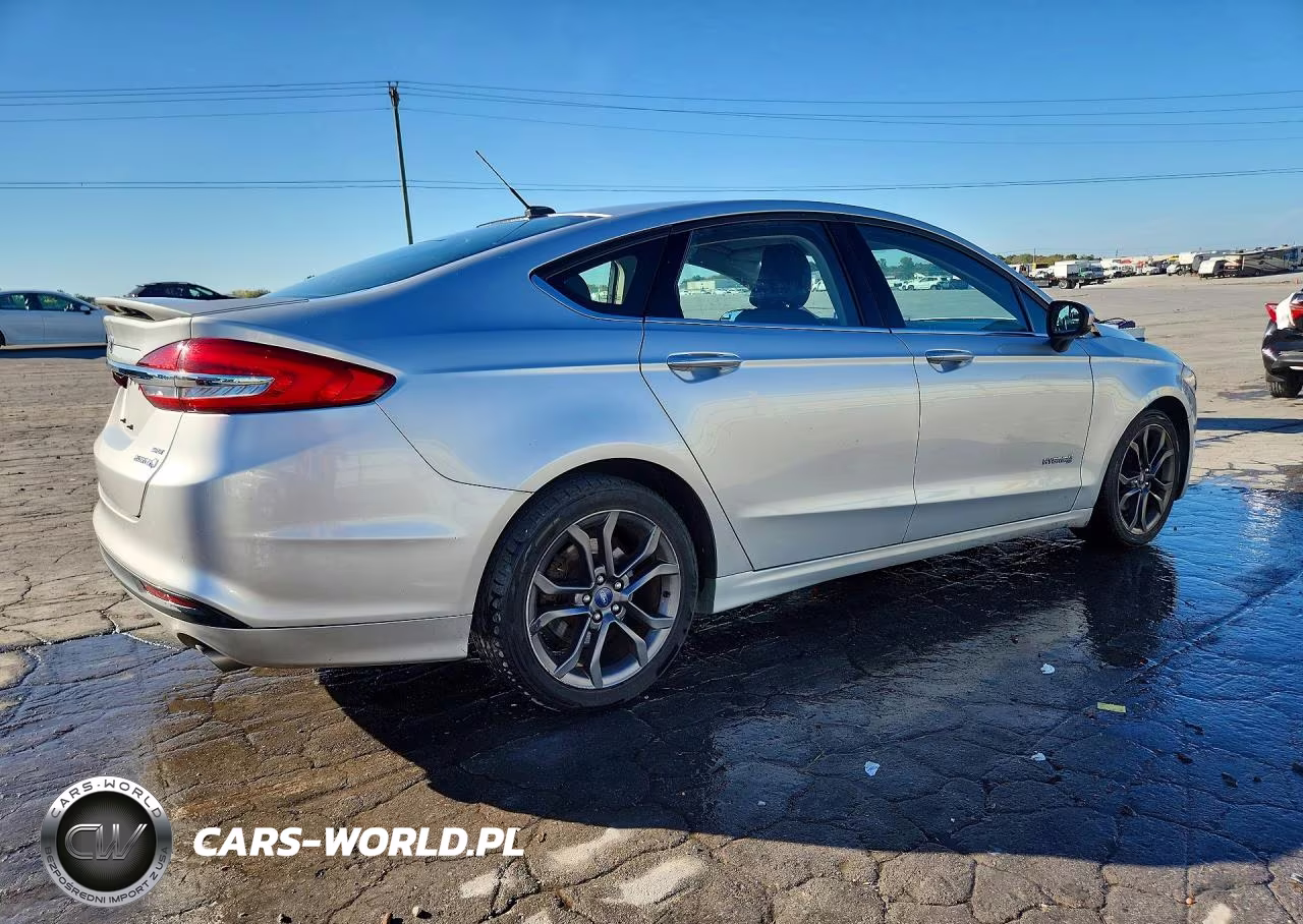 2018 Ford Fusion Se Hybrid VIN:3FA6P0LU7JR197230 - 3