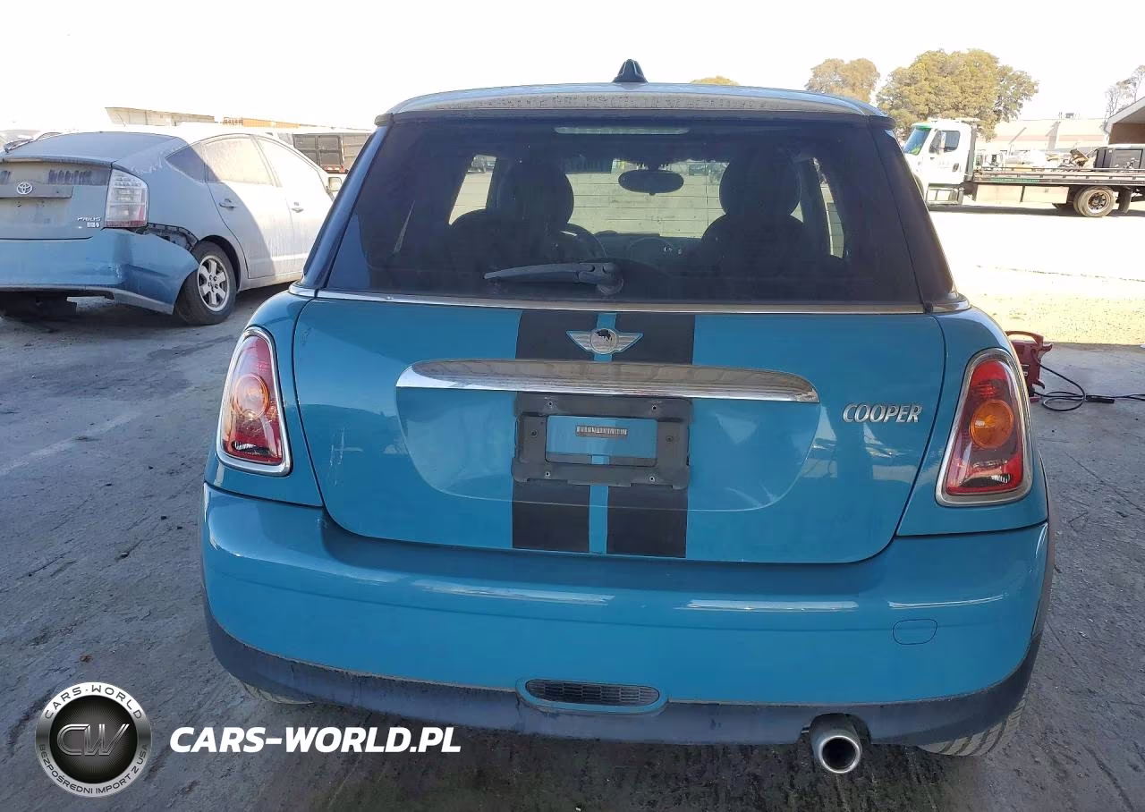 2008 Mini Cooper VIN:WMWMF33578TU67805 - 6
