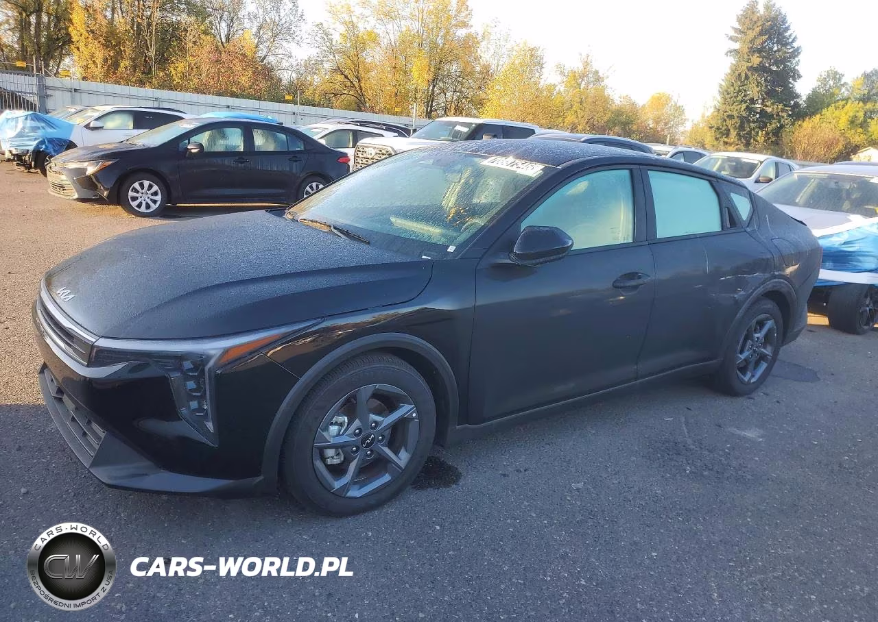 2026 Kia K4 Lxs – zdjęcie 1 z 12