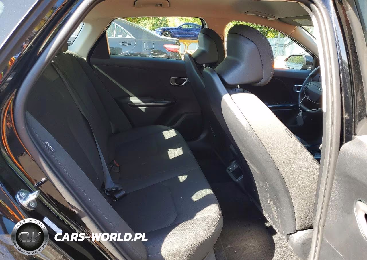 2026 Kia K4 Lxs VIN:3KPFT4DE4TE253834 - 10