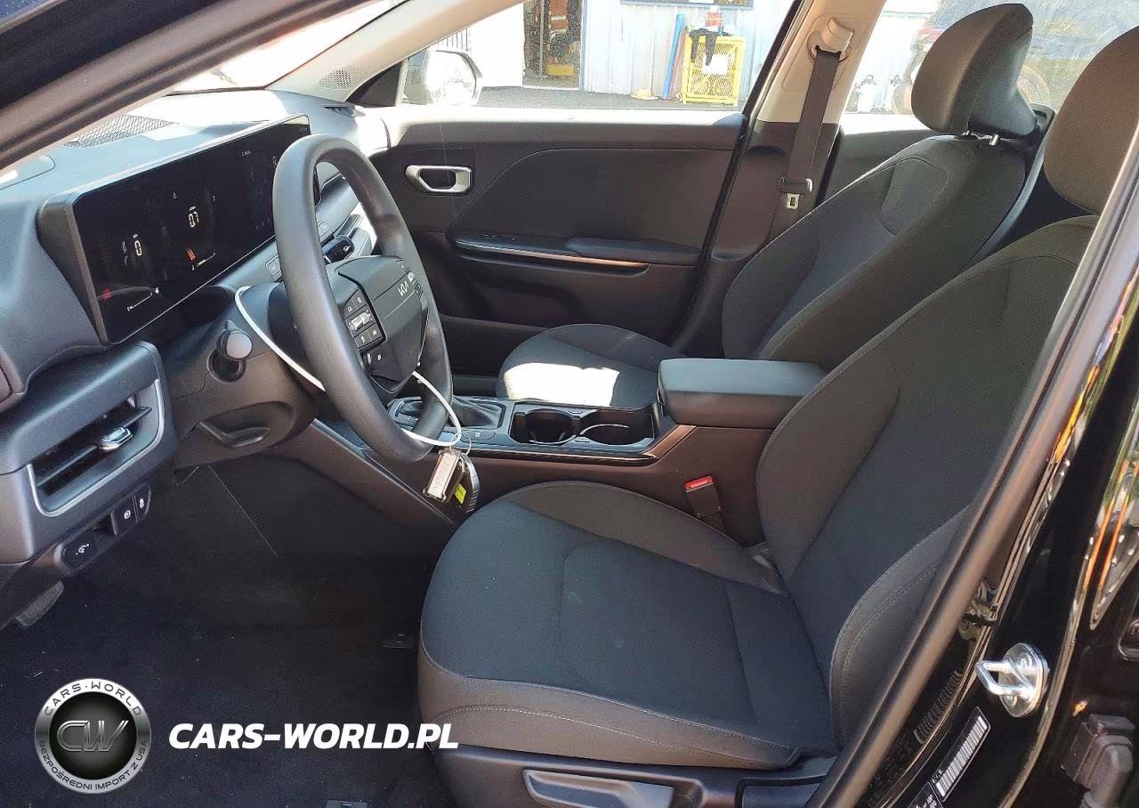 2026 Kia K4 Lxs VIN:3KPFT4DE4TE253834 - 7
