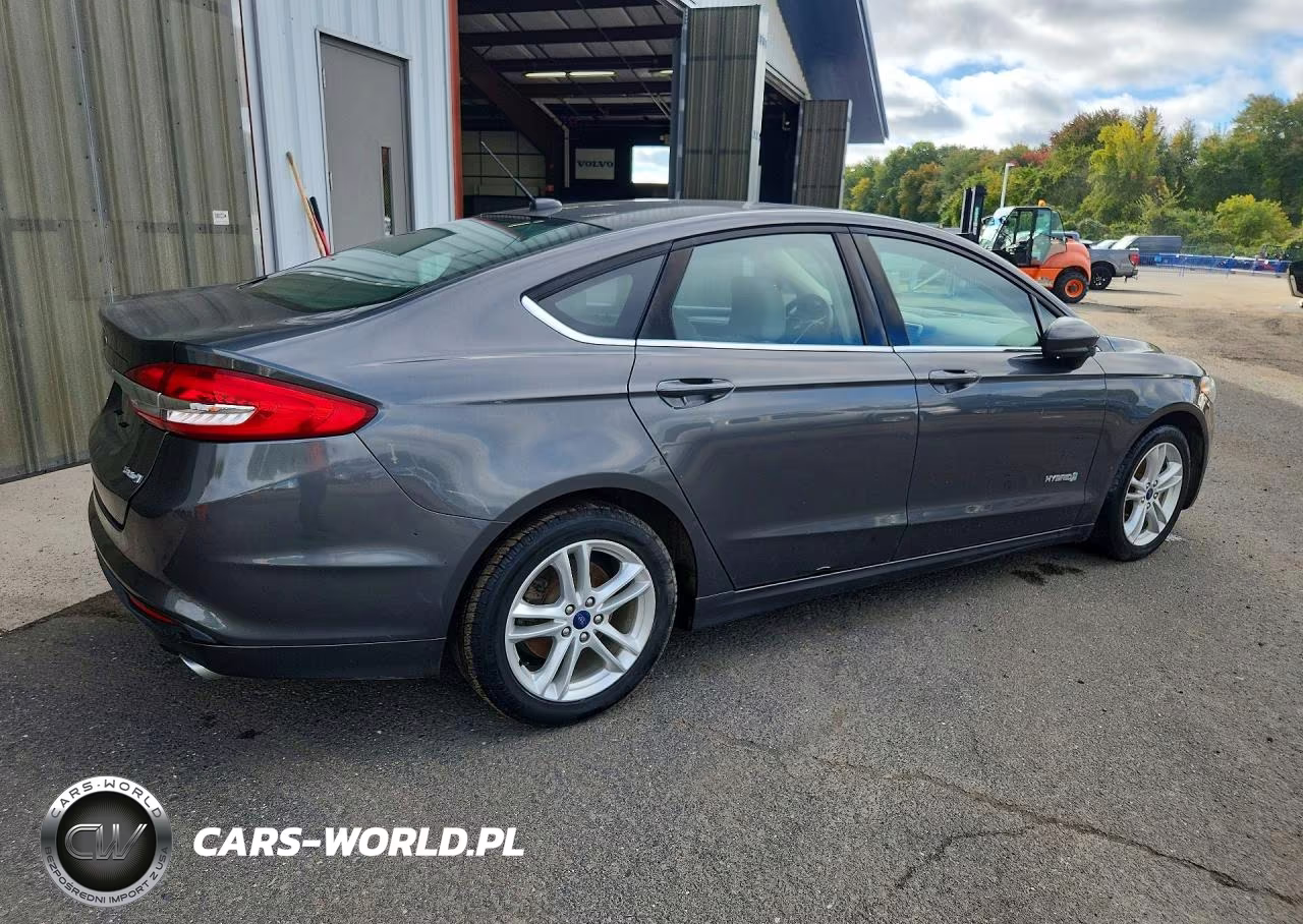2018 Ford Fusion S Hybrid VIN:3FA6P0UU8JR142185 - 3