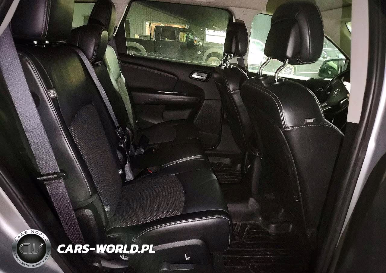 2018 Dodge Journey Crossroad VIN:3C4PDDGG2JT430517 - 11