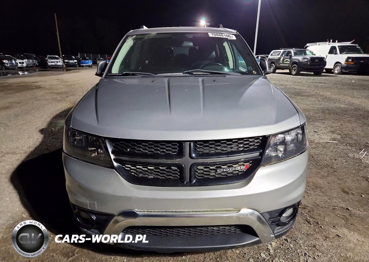 2018 Dodge Journey Crossroad VIN:3C4PDDGG2JT430517 - 5
